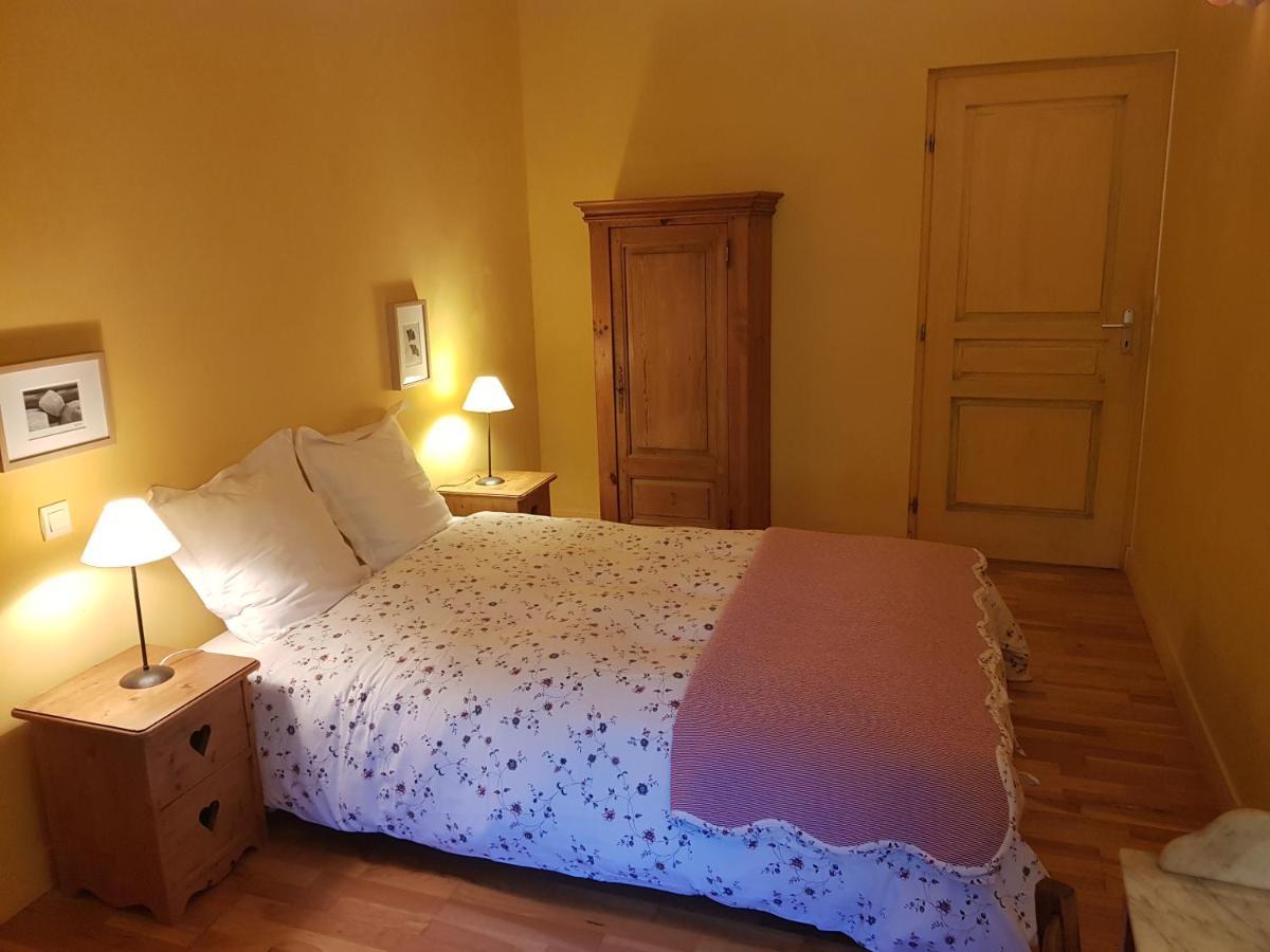 Bed and Breakfast Le Moulin De Jules Et Akasha à Murat Extérieur photo