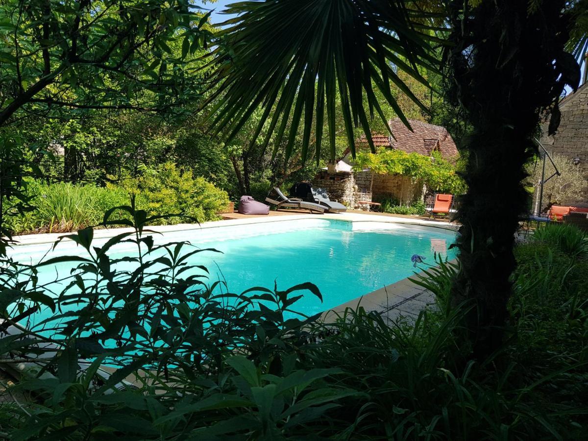 Bed and Breakfast Le Moulin De Jules Et Akasha à Murat Extérieur photo